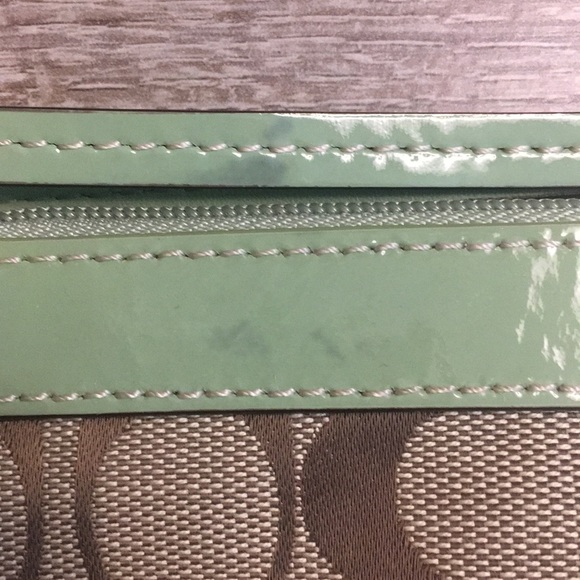 Coach Wristlet - Picture 3 of 4